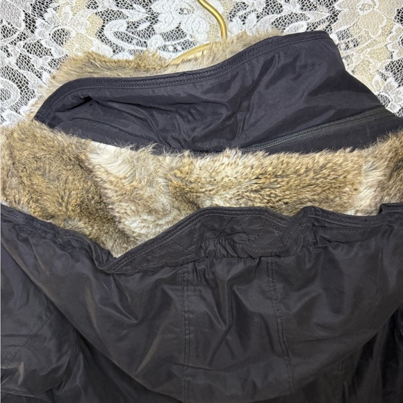 Babaton Black Ski Jacket with Fur Trim Aritzia medium like new - Picture 13 of 17